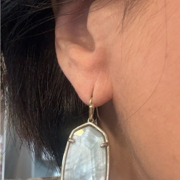 Jewelry - Kendra Scott Drop Earrings